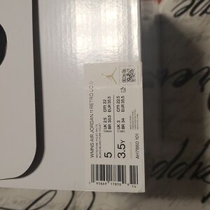 Women's Air Jordan 11 Retro Low